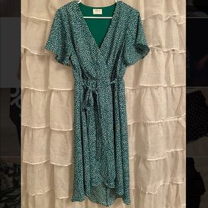 Green & white midi dress!